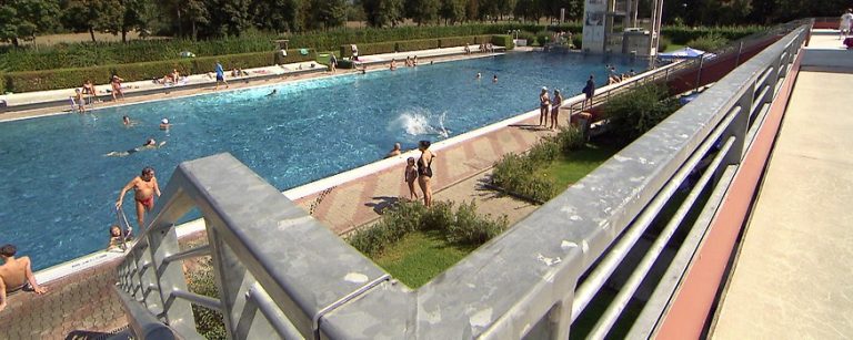 Trotz Hitze: Städtische Freibäder mit Minus